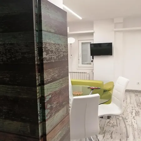 Апартаменты A Arenal Виго